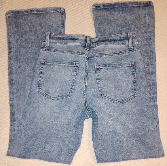 Edgely by Maurice's High Rise Flare Leg Jeans Women's 6 Short - Picture 8 of 10